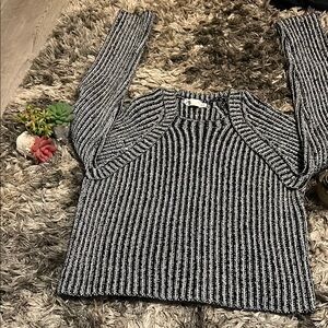 Zara Black and White Blazer Timeless Elegance